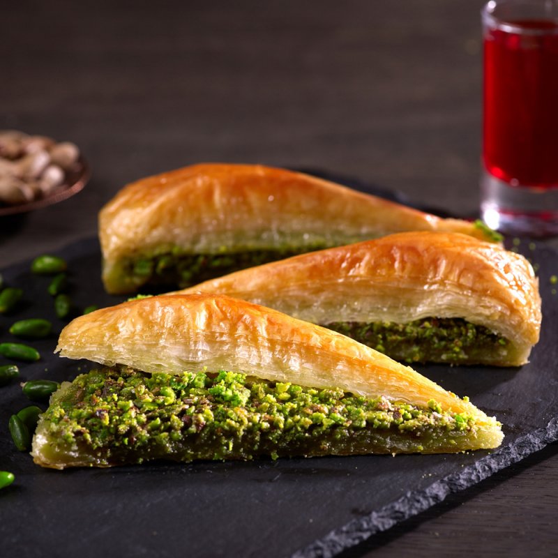 Bol Antep Fıstıklı Havuç Dilim Baklava - 4 Dilim